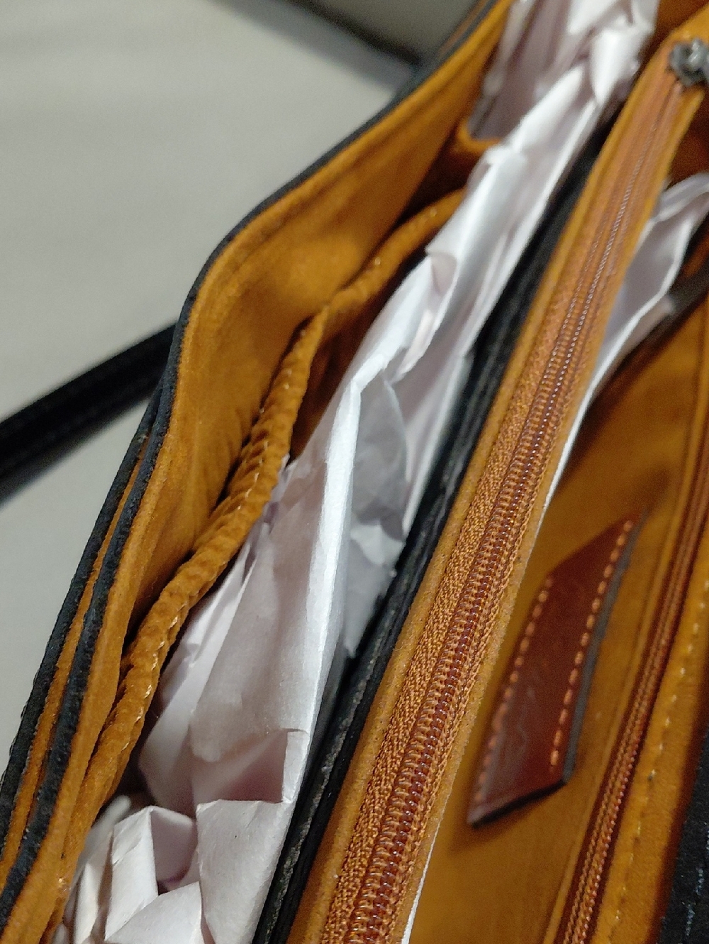 PATRICIA NASH LANZA CROSSBODY - Picture 6 of 11